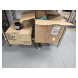 S.S TABLE WITH CONTENTS COFFEE CUPS