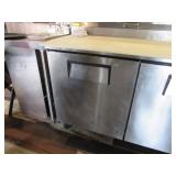 S.S. Pizza Make Table