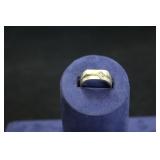 MEN'S 14 K GOLD WEDDING BAND