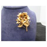 14K GOLD FILAGREE FLOWER BROACH
