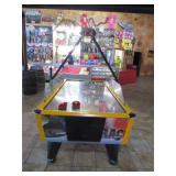FAST TRACK AIR HOCKEY