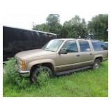 SUBURBAN GMC 2 WHEEL DRIVE (AS IS)