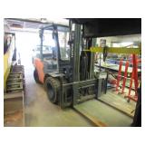 FORK LIFT TOYOTA DIESEL