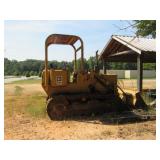 CAT Loader 941: Needs Battery. As-Is