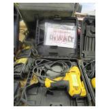 3/8 REVERSIBLE VARIABLE SPEED DRILL BY DEWALT