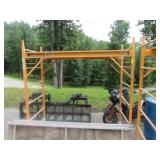 BAKERS SCAFFOLDING WITH WALKBOARD 6