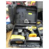 DRILL BY DEWALT WITH MULTIPLE CHARGERS  18V