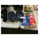 3 FLASKS, NEW WINE TOOL KIT