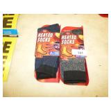 2 NEW MENS HEATED SOCKS SIZE 10-13
