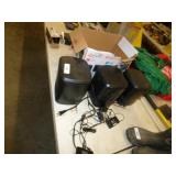 3 BLU TOOTH WIRELESS SPEAKERS WORK GOOD