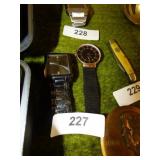 2 WATCHES GUESS & SENORS VERY NICE