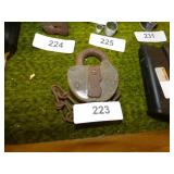 VINTAGE WALBASH RR LOCK NO KEY