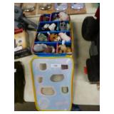 VINTAGE ZHU ZHU PETS & HANGOUT CASE (23 TOTAL)