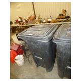 LARGE TRASH CAN ON WHEELS