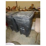 LARGE TRASH CAN ON WHEELS