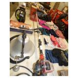 RED MAX STRAIGHT SHAFT GAS WEED TRIMMER RUNS GOOD