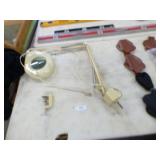 ADJUSTABLE ARM MAGNIFIEING LIGHT