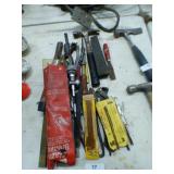 HAMMER, KNIPPERS, COPING SAW BLADES, TOOLS
