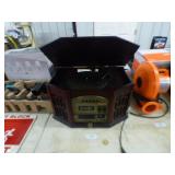 RETRO LOOKING STEREO WITH CD, TURNTABLE