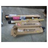 2 BED FRAMES, BLINDS, 2 BOXES TECHNOFLEX