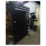 METAL STORE DISPLAY RACK