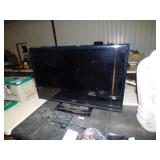 50' FLAT PANEL LED TV WITH REMOTE WORKS GREAT