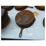 CAST IRON SKILLET