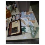 ASSORTED DECOR