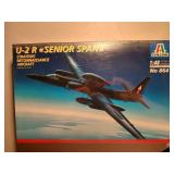 U-2 R Senior Span model (living room)