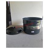 Granite Ware Pot (pantry)