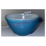 Vintage Pyrex  Mixing Bowl (kitchen)