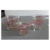 Pyrex Measuring Cup Lot (pantry)