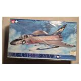 Tamiya Douglas F4D-1 Skyray 61055 Model Kit
