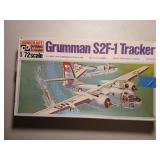 Minicraft Grumman S2F-1 Tracker (living room)