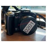 Canon PowerShot S5 IS 12x Optical Zoom (dining