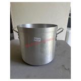 Challenger 20 Qt. Pot (pantry)