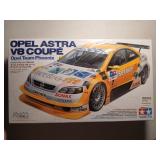 Tamiya Opel Astra V8 Coupï¿½ (living room)