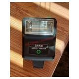 Sunpak Auto 111 Thyristor (dining room)