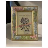 Small Vtg Floral Frame            (hallway)