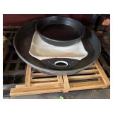 Bamboo Dish Dryer and bake Pans lot    (Garage)