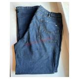 Sz 40/30 Berne  Jeans      (back house)