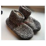 Size Large Bombas Slippers        (back house)