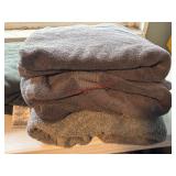 Lot of 3 Towels        (back house)