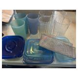 Plastic Cups and tupperware lot    (Garage)