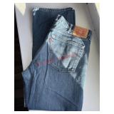 Levi Strauss 38/30  Jeans      (back house)