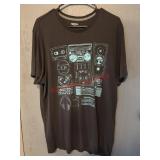 Mens XL Old Navy Tshirt         (Back house)