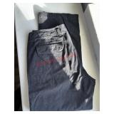Gap Sz 36/30 Nice Mens  Pants    (back house)