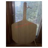 Pizza Spatula                 (Living Room W