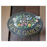 Ceramic wall decor, bring slotted screwdriver-