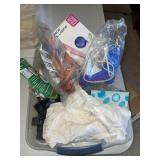 Arts and crafts and more lot (master bedroom)